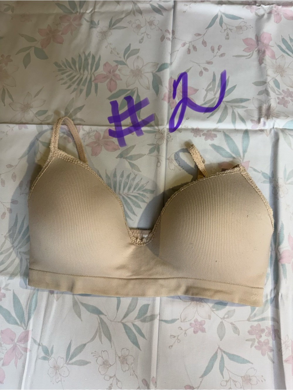 Victoria's Secret Beige Wired-Look Everyday Bra